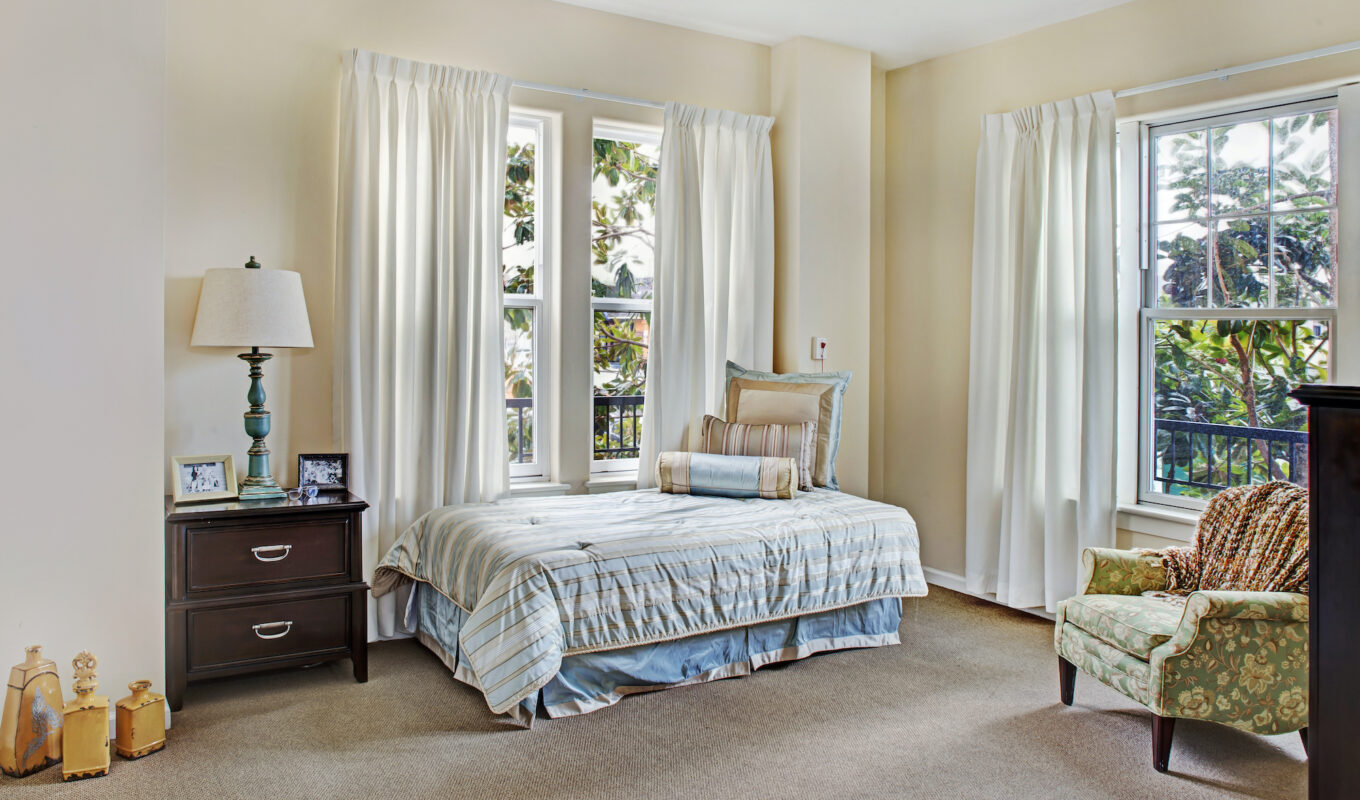 Ivy Park at La Jolla bedroom interior
