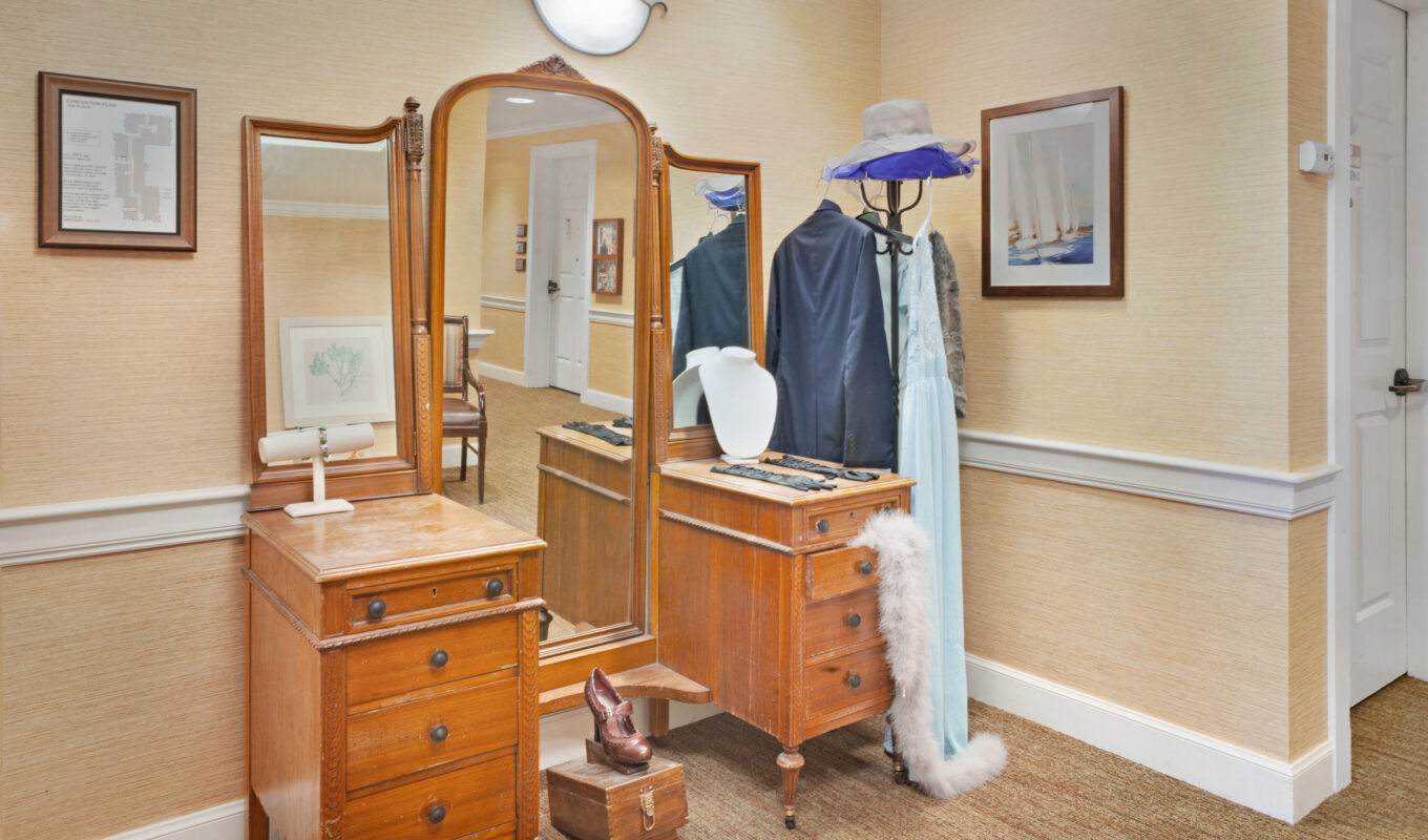 Ivy Park at Palo Alto room interior