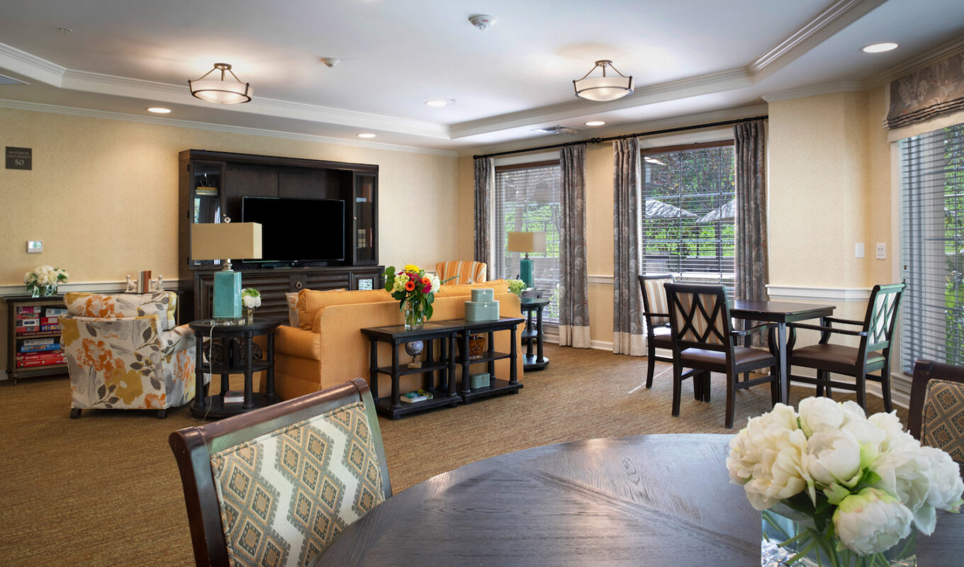 Ivy Park Palos Verdes seating area