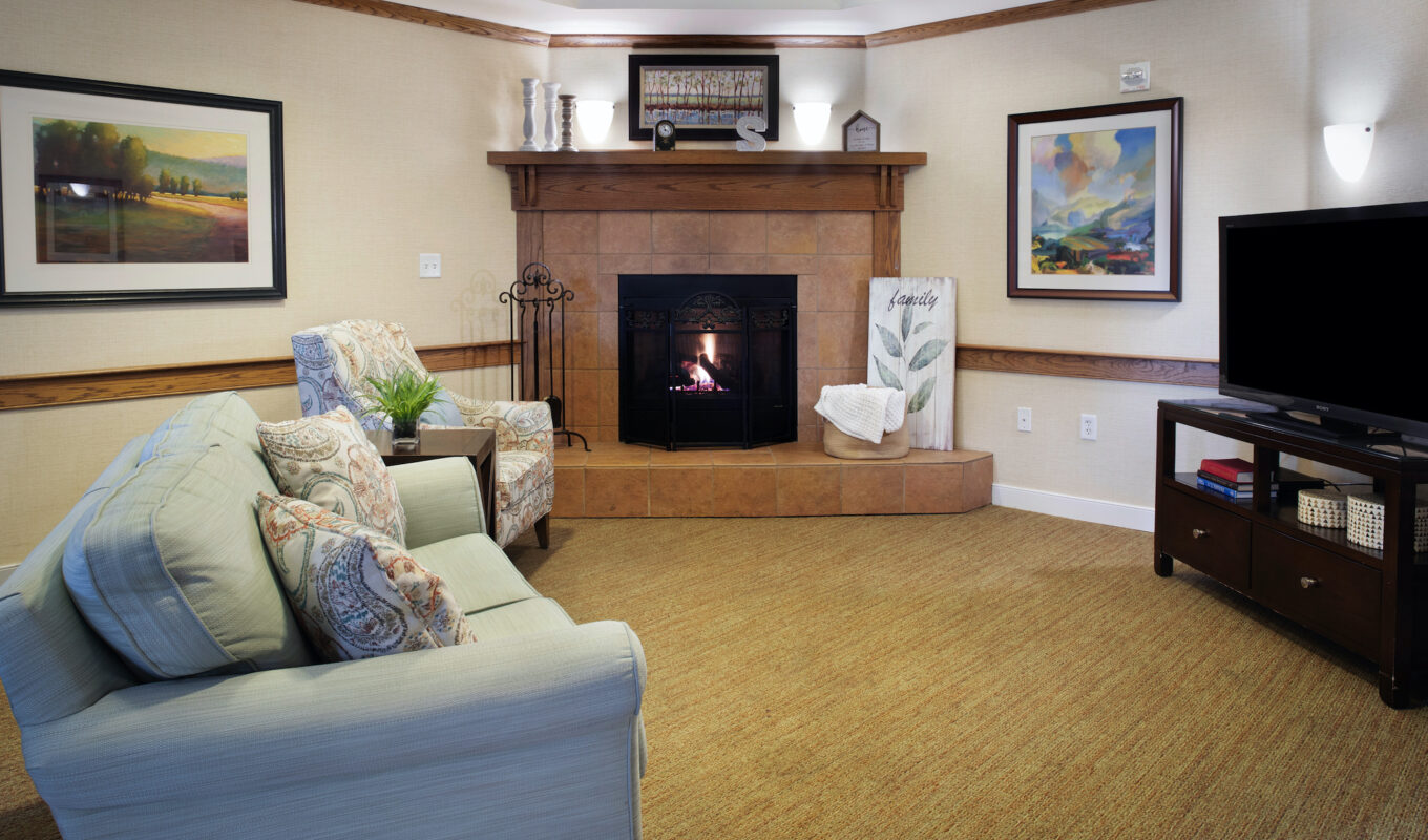 Ivy Park at Sacramento living room