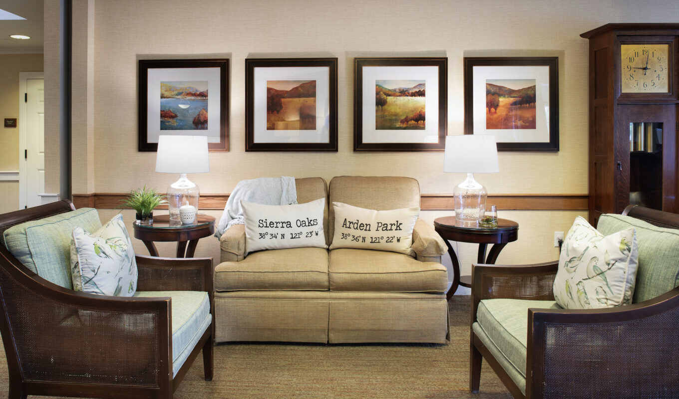 Ivy Park at Sacramento lobby seating area