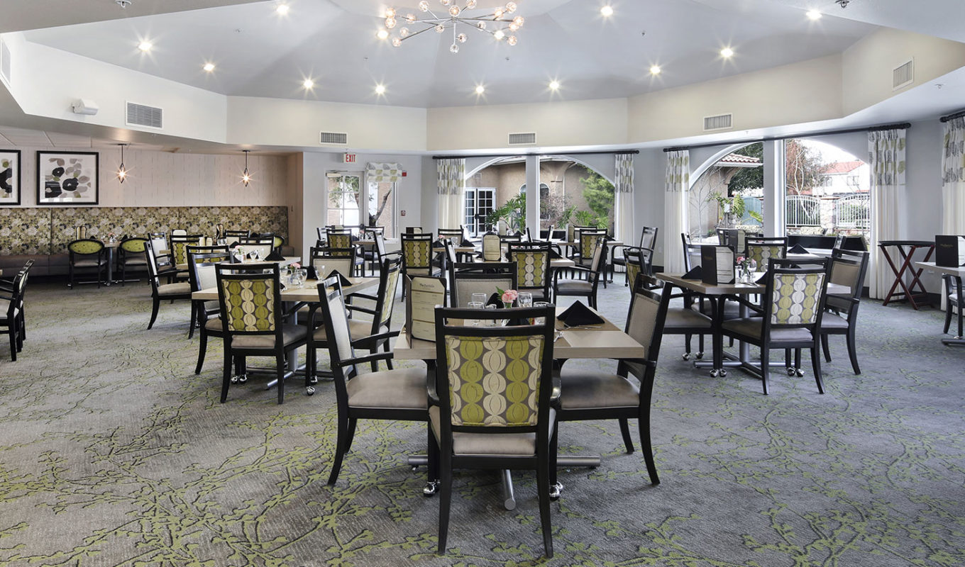 Simi Valley dining room