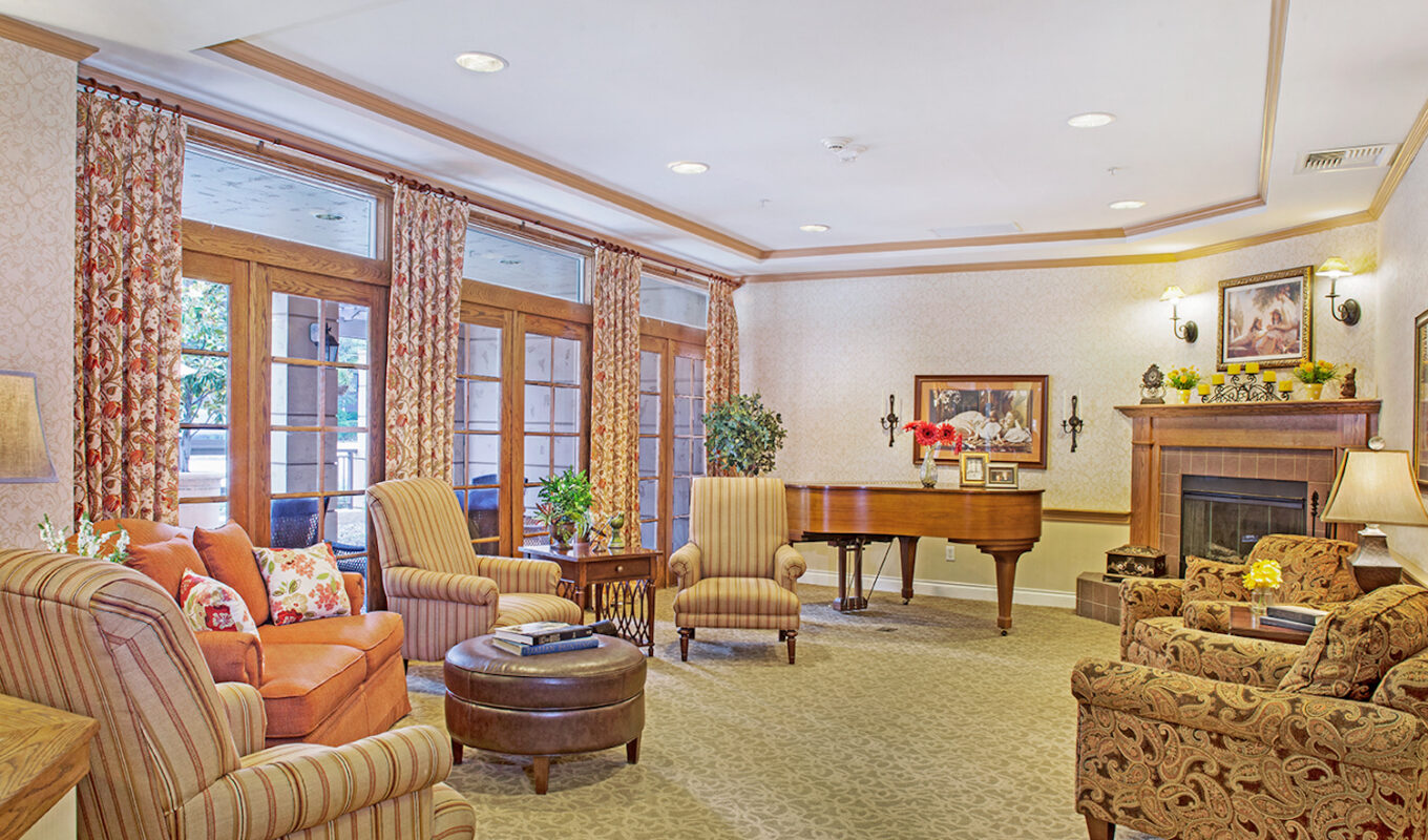 Ivy Park at Studio City living room area