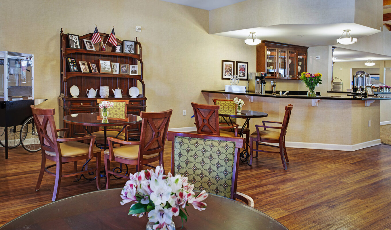 Ivy Park at Tustin bistro